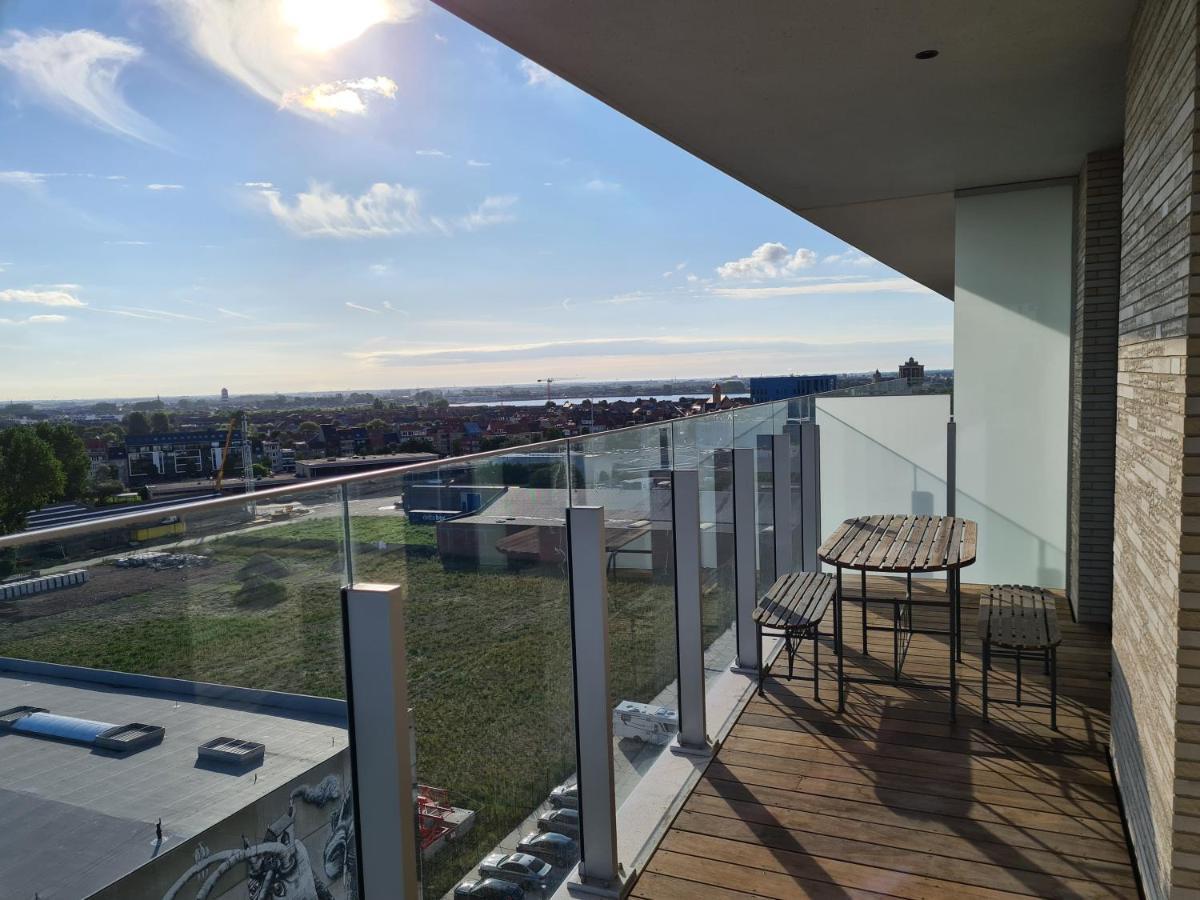 Central Park Tower Sea View Residence With Pool And Gym Остенде Екстер'єр фото