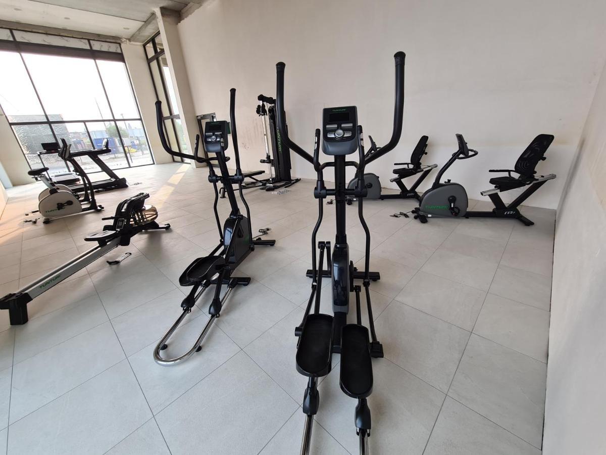 Central Park Tower Sea View Residence With Pool And Gym Остенде Екстер'єр фото