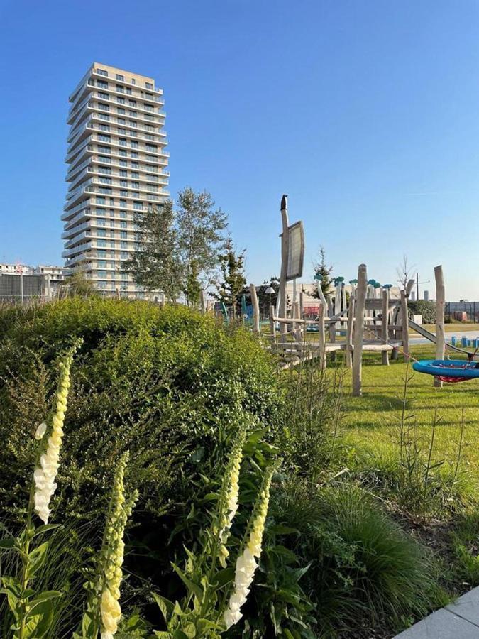 Central Park Tower Sea View Residence With Pool And Gym Остенде Екстер'єр фото
